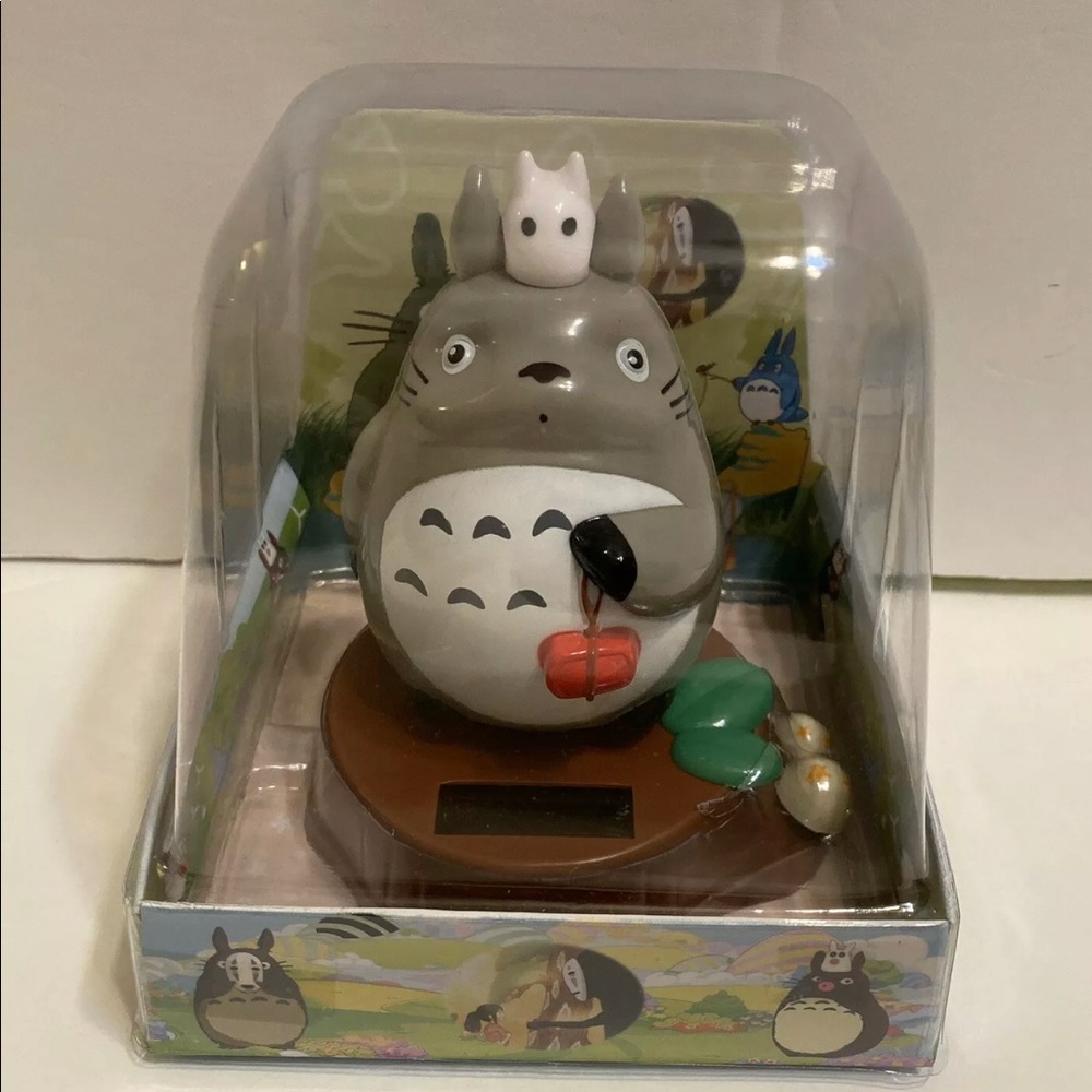 Solar Powered  Dancing Totoro W/ Red Gifts design figuire toy!